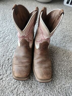 Brown Leather Western Cowboy Boots with Cream & Pink Stitching